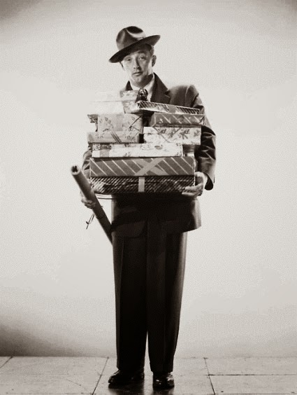 Robert Mitchum wants you to have A Very Merry Christmas