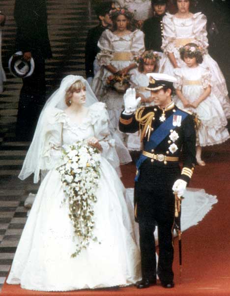pictures of princess diana wedding dress. Royal Wedding Pictures: Prince