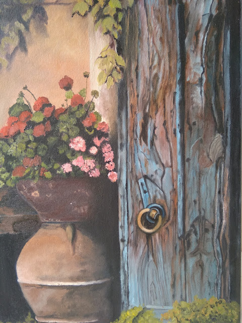 flores y puerta