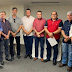Vinte e dois prefeitos anunciam desfiliação do PSB por falta de diálogo e democracia interna.