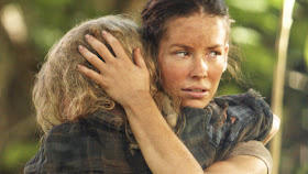 Lost - Recon - Emilie de Ravin as Claire Littleton and Evangeline Lilly as Kate Austen