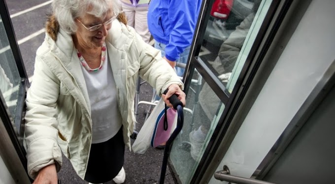 Semob esclarece que motoristas estão orientados a abrirem a porta do meio para acesso dos idosos quando acentos prioritários estiverem preenchidos