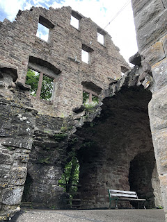 ドイツの廃墟の城を探検〜Burg Zavelstein/ツァヴェルシュタイン城〜