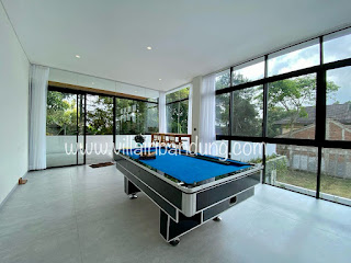 Villa Trinity GRDN ( Private Pool Air Panas & Billiard ) Bandung