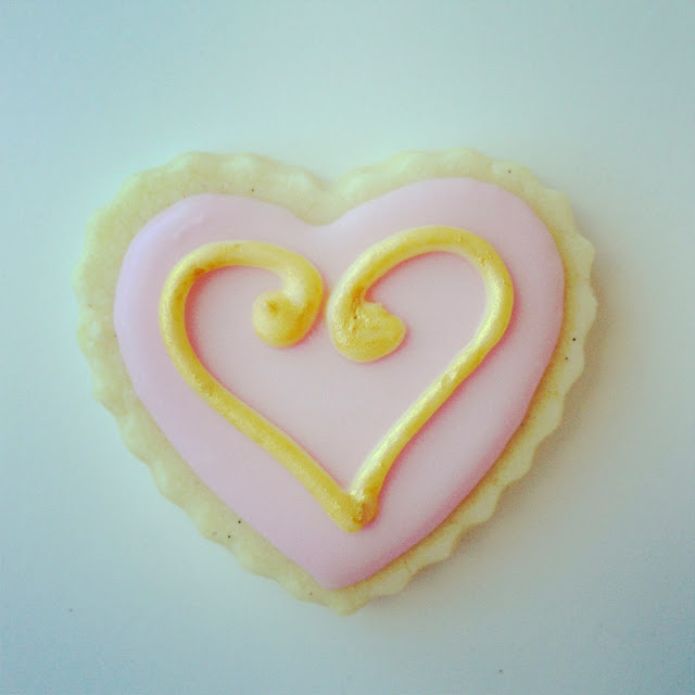 Valentine's Day sugar cookies by Askanam , order on www.etsy.com/shop/askanam