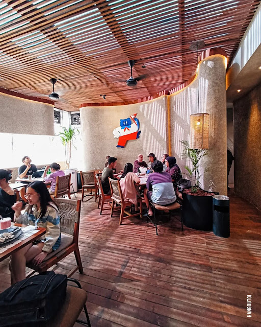 Cafe Hits Jakarta Selatan
