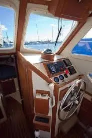 Pacific Seacraft Pilothouse 32 Reviews and Specs