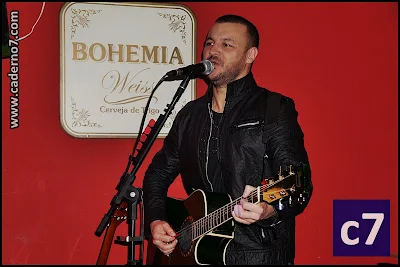 Ricardo Barros fez o show no Boteco Bohemia, na noite de sábado