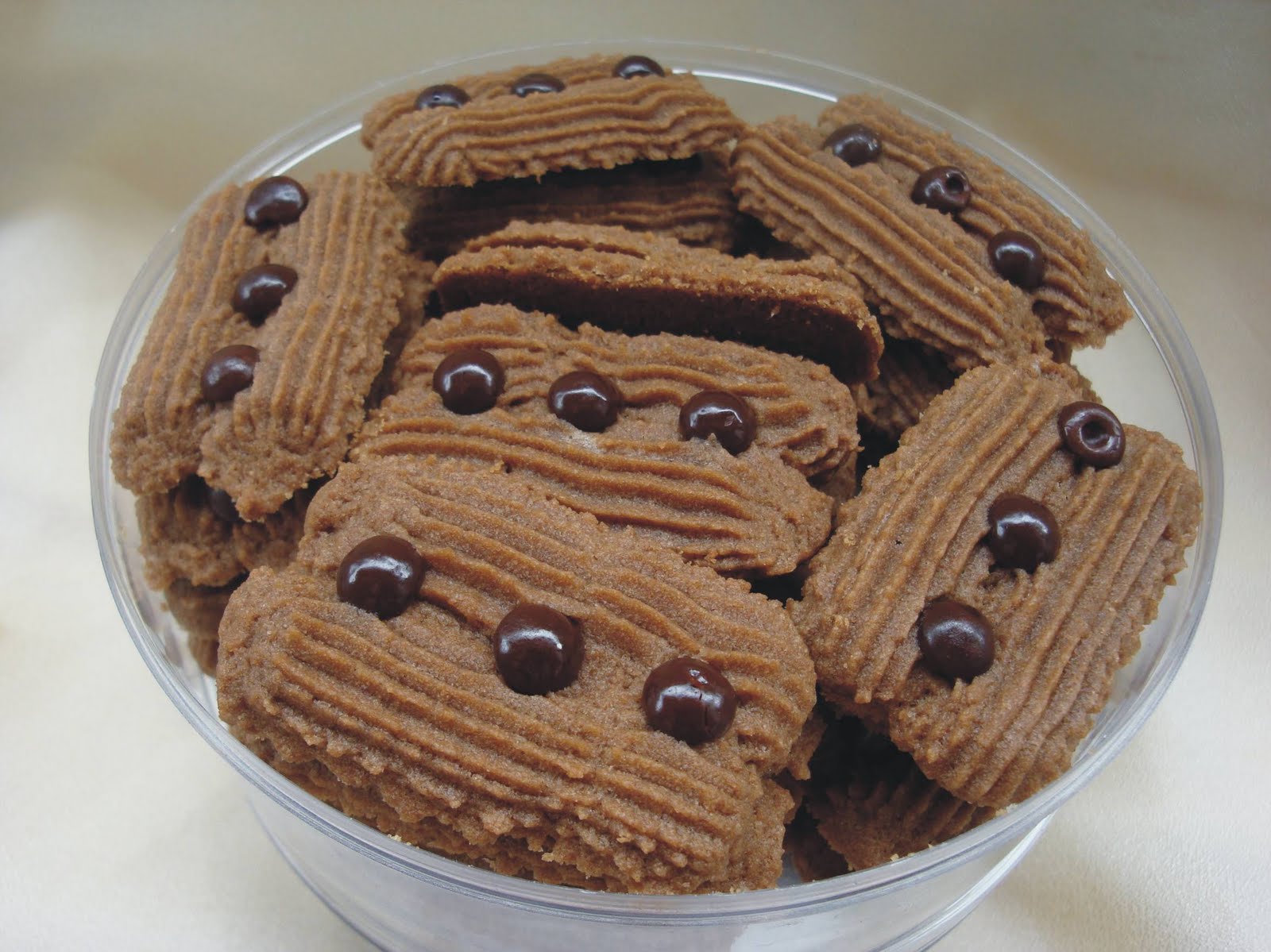 CheRy Cakes & Cookies: semprit coklat