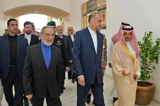 ولي العهد السعودي يبحث مع عبد اللهيان في جدة تعزيز العلاقات بين البلدين