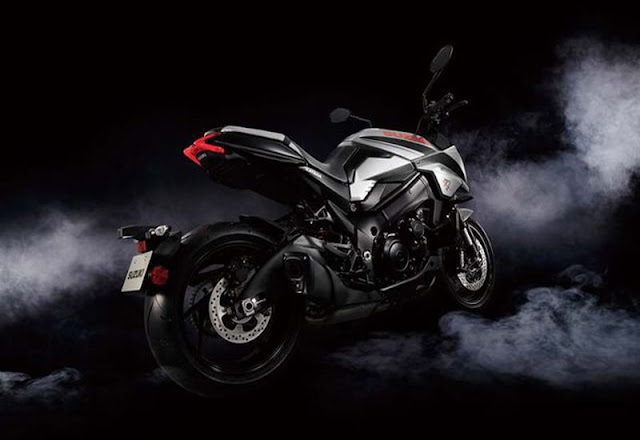 Suzuki-Katana-GSX-1000-Intermot-1