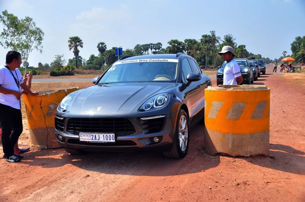 Porsche Macan và Cayenne