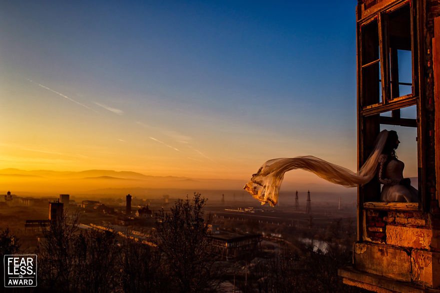 These Are The Most Awesome Wedding Photos Of 2018