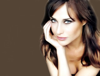 Claire Forlani Pictures
