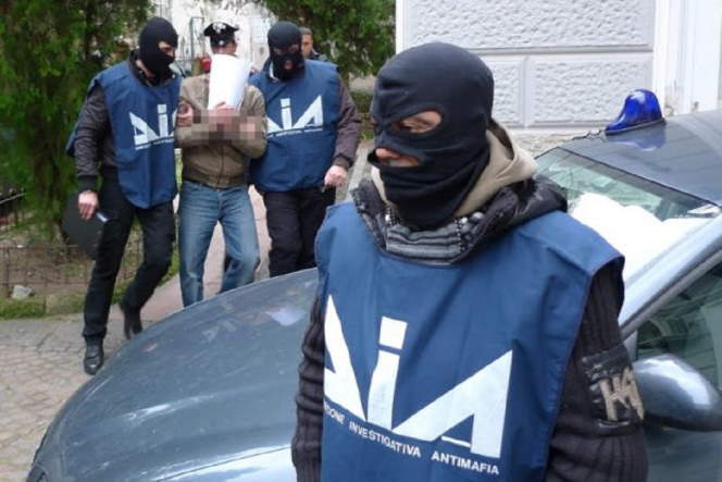 Sequestro di beni per 300mila euro: operazione della Dia contro 73enne di Terlizzi residente a Genova