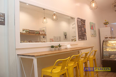 Table and stools at the Mangga Cafe