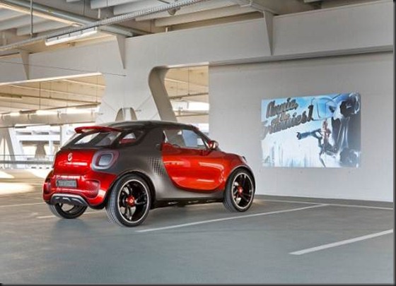 Smart-ForStars-electric-car-with-drive-in-theater-2