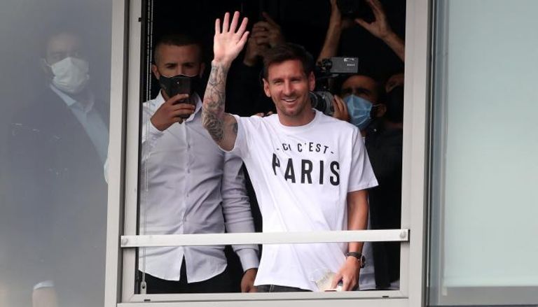 Paris Saint Germain announces the signing of Lionel Messi French club Paris Saint-Germain completed the signing of Argentine legend Lionel Messi, on Tuesday evening, on a free transfer deal.