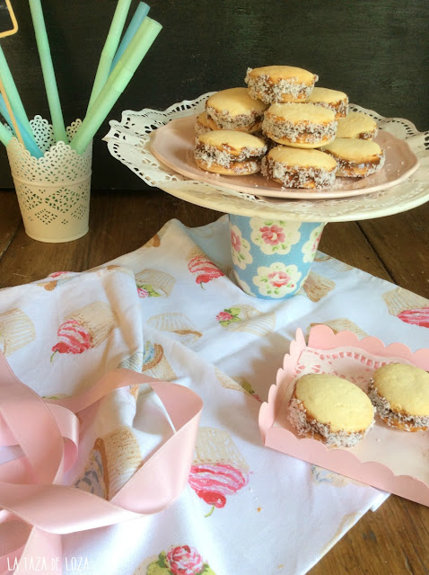 alfajores-de-maicena-con-dulce-de-leche