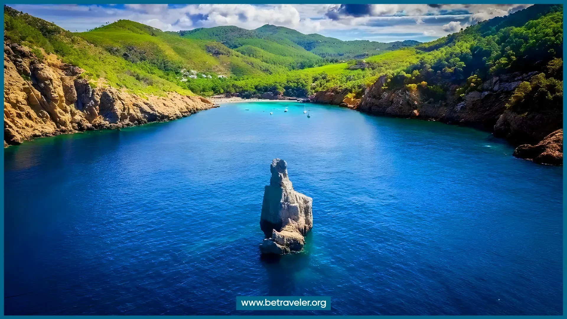 Cala Benirrás Beach