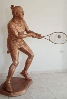 تمثال لبطلة التنس التونسية أنس جابر يثير الجدل وموجة من السخرية !(صور)