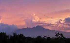 Gunung Paling Angker Di Jawa