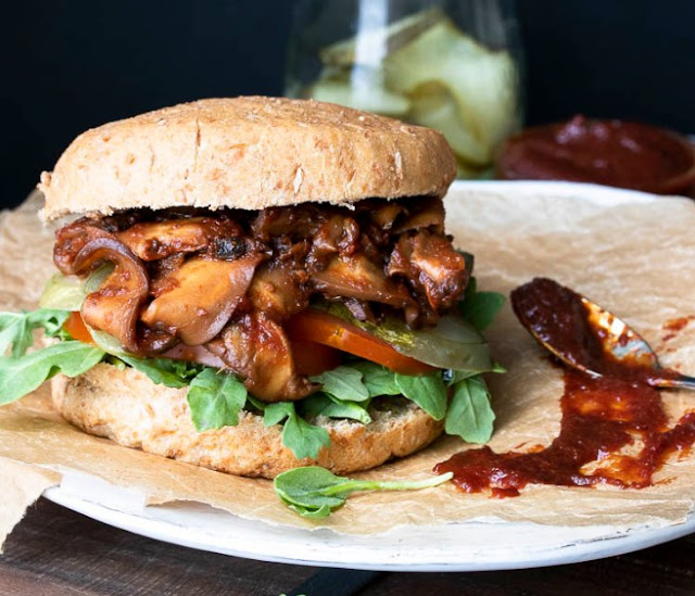 Pulled Shiitake Mushroom BBQ Sandwich #vegetarian #lunch