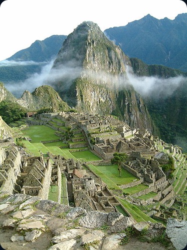 Machu_Picchu_Sunrise