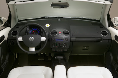 2007 VW New Beetle Triple White