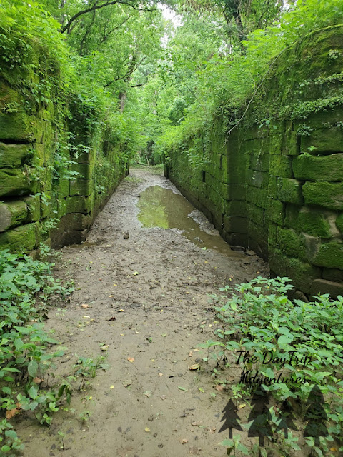 An old canal lock along Blackhand Gorge and the Licking River