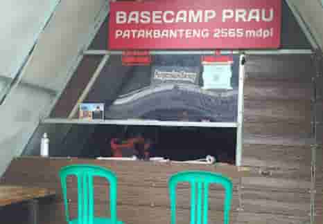 Basecamp Gunung Prau Patak Banteng