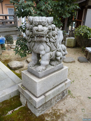 天王田八坂神社狛犬