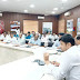 गाजीपुर जिलाधिकारी ने निर्माण कार्यों में देरी और गुणवत्ता पर जताई नाराजगी, ठेकेदारों पर FIR के आदेश