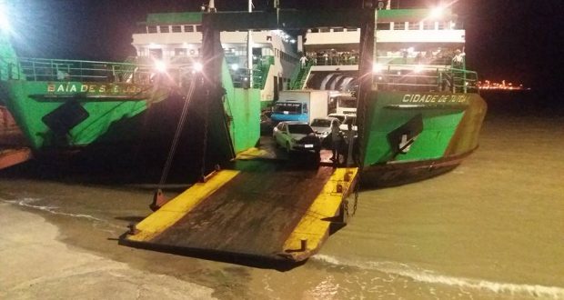 Passageiros do Ferry Boat foram humilhados na ultima sexta-feira (24) na tentativa de viajar