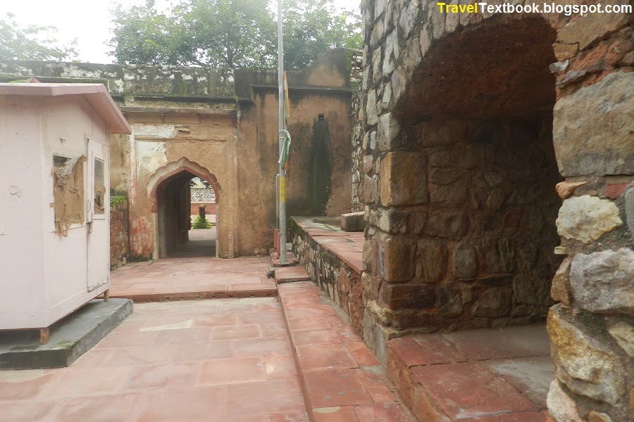 Mughal Period Jharna Delhi