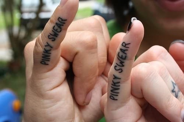 pinky_juro_casal_de_dedo_tatuagens pinky_juro_casal_de_dedo_tatuagens