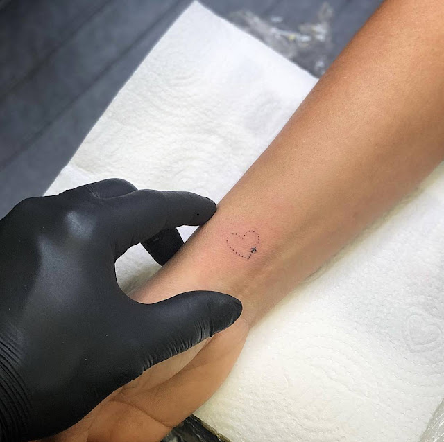 Mini tatuagens femininas 