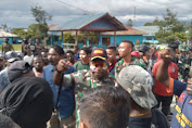 Antisipasi Kerusuhan Meluas di Sinakma Wamena, TNI Bantu Mediasi dan Tenangkan Warga
