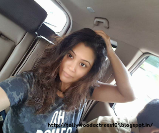 Shilpa photo in the car 