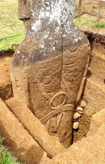 moáis de isla de Pascua, desenterrados