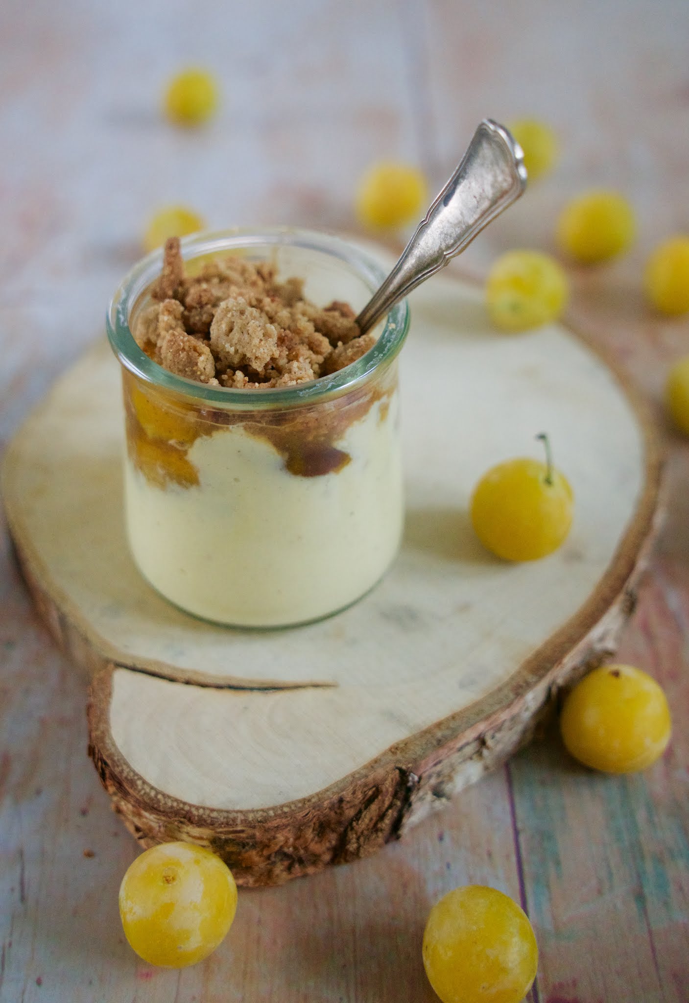 dessert d'été , facile , mirabelles , crumble sarrasin , vanile