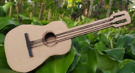 gitar kardus, cara membuat gitar kardus