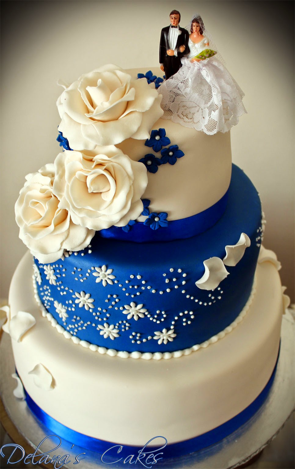 Fresh 15 of White And Royal Blue Wedding Cakes
