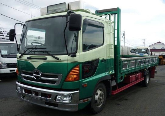 modifikasi truk hino ranger warna hijau