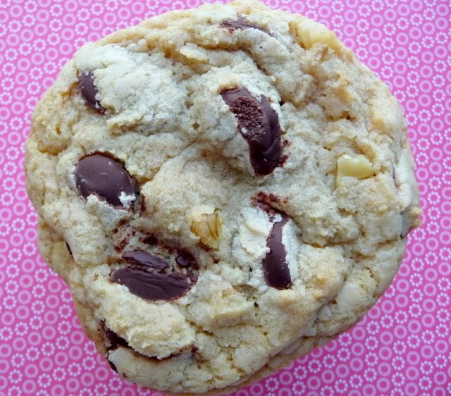 Chewy Chocolate Chip Cookies. Thick and Chewy Chocolate Chip
