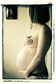 Pregnant Women - 9 Months Pregnant Picture 5