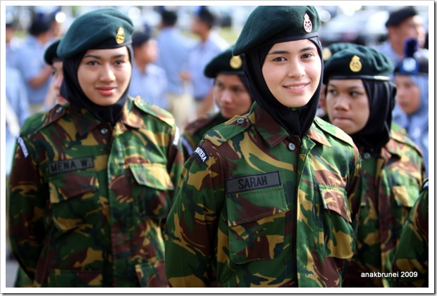 Tarunalaut.blogspot.com: Ini nda foto tentara brunei yang 