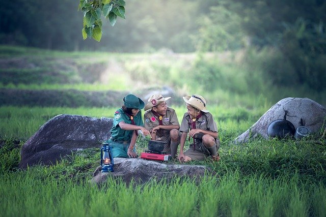 puisi pendek tentang sahabat untuk anak sd kelas 1