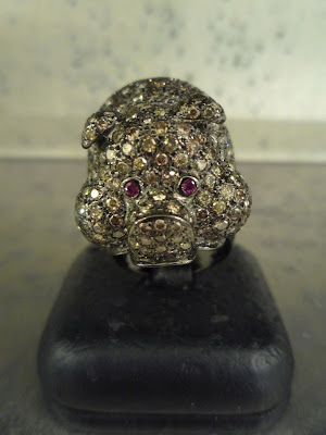 diamond rings for girls. And girls have diamond rings .