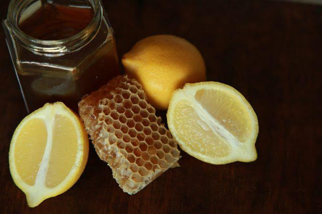 Tẩy lông chân bằng mật ong tại nhà